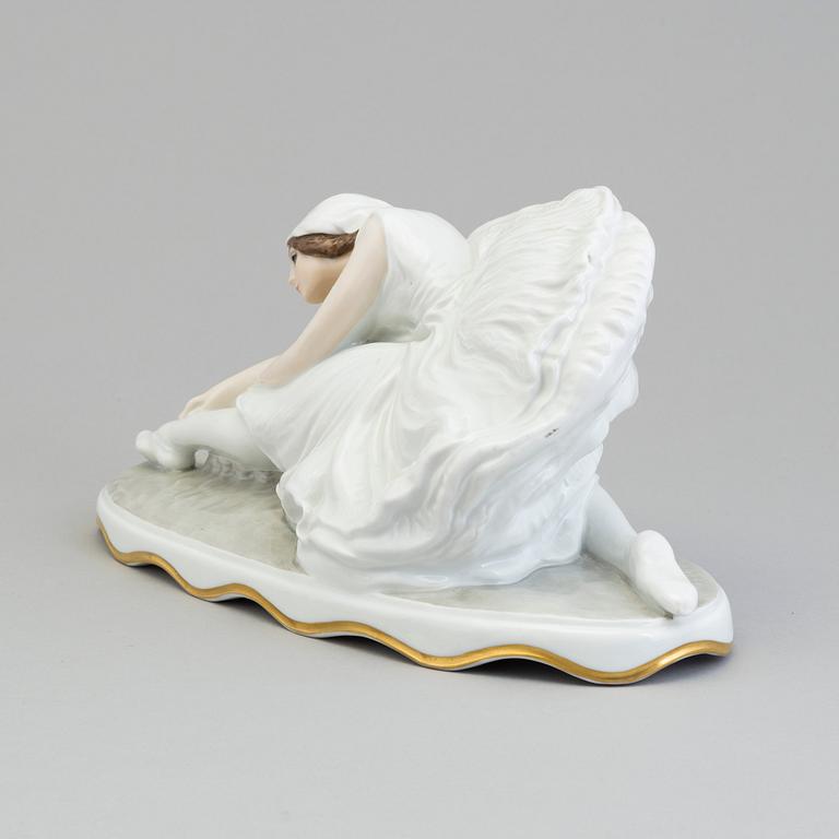 CONSTANTIN HOLZER-DEFANTI, porslin, figurin, "Den döende svanen", Rosenthal, 1900-talets andra kvartal.
