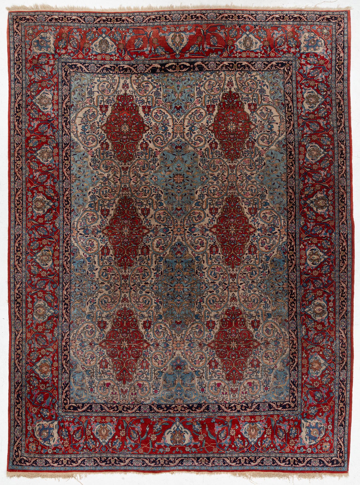 Matta, Täbris, antik, ca 353 x 268 cm.
