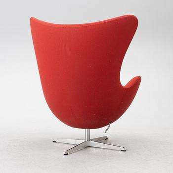 Arne Jacobsen, fåtölj "Ägget", Fritz Hansen, 2014.
