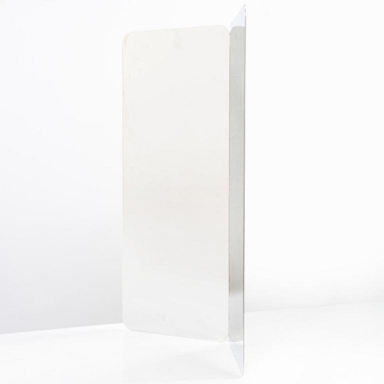 Daniel Rybakken, A '124°' mirror, Artek.