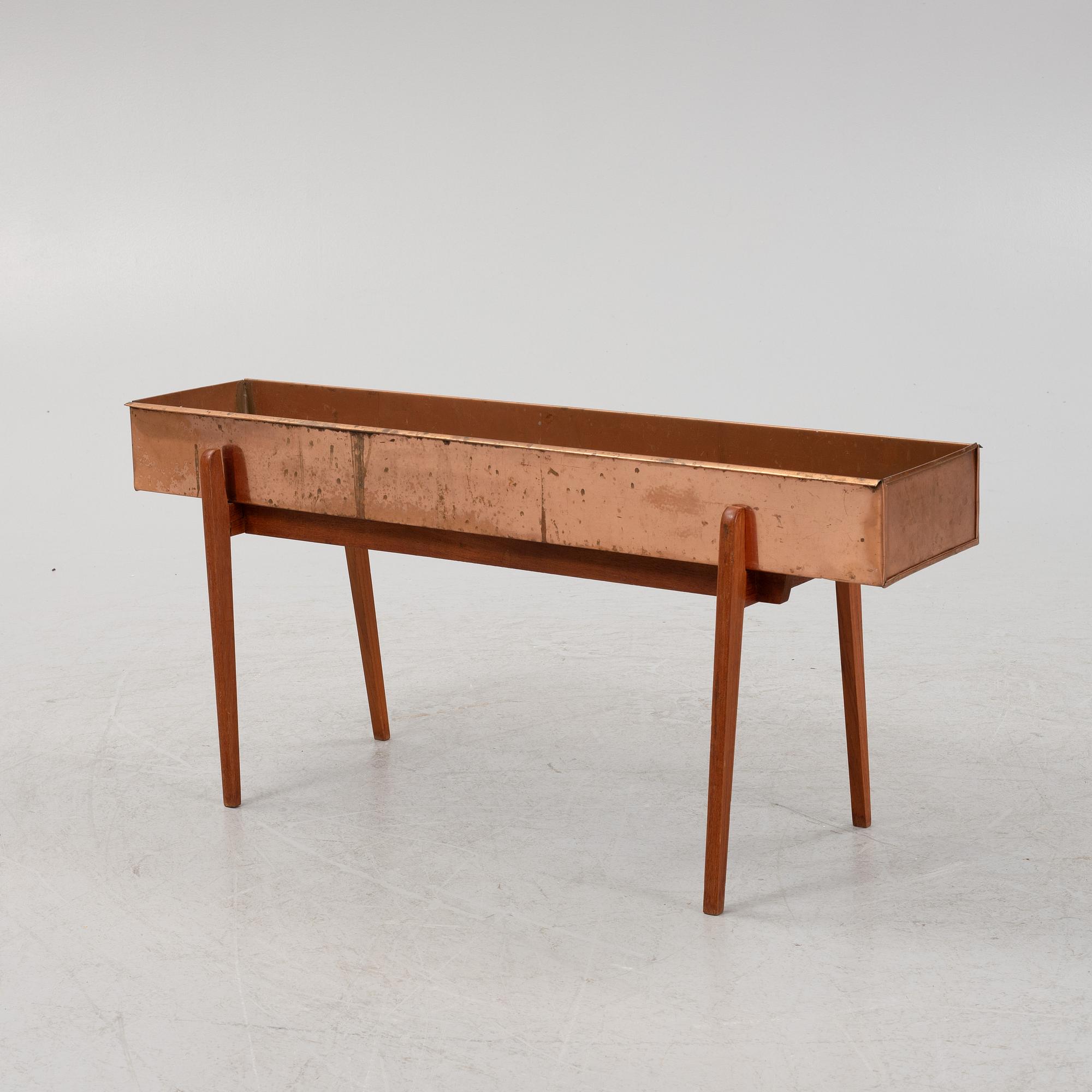 A flower table, third quarter of the 20th century.