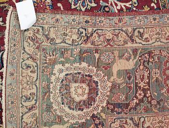 SEMIANTIK TEHERAN FIGURAL PART SILK. 355 x 270 cm.