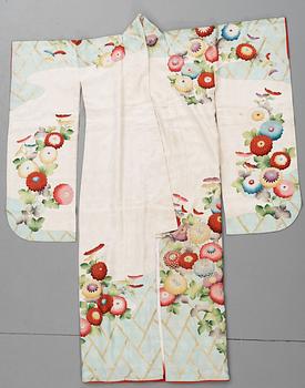 KIMONO, siden. Längd 152 cm. Japan 1900-tal.