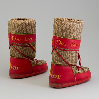 MOONBOOTS, Christian Dior, storlek 41-43.