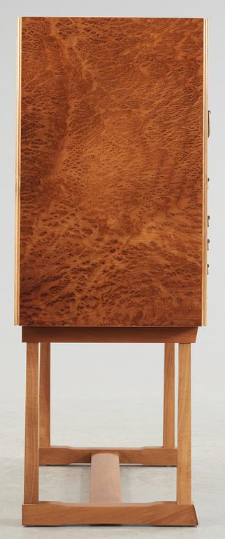 A Josef Frank burrwood veneer, mahogany and walnut cabinet, 'Nationalmuseiskåpet', Svenskt Tenn, model 881.