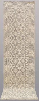 GALLERIMATTA, Kelim, ca 290 x 83 cm.