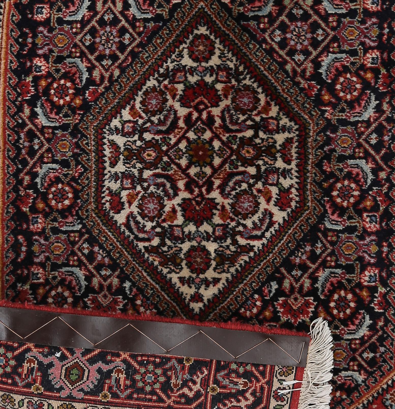 MATTA, orientalisk. Ca 145 x 85 cm.