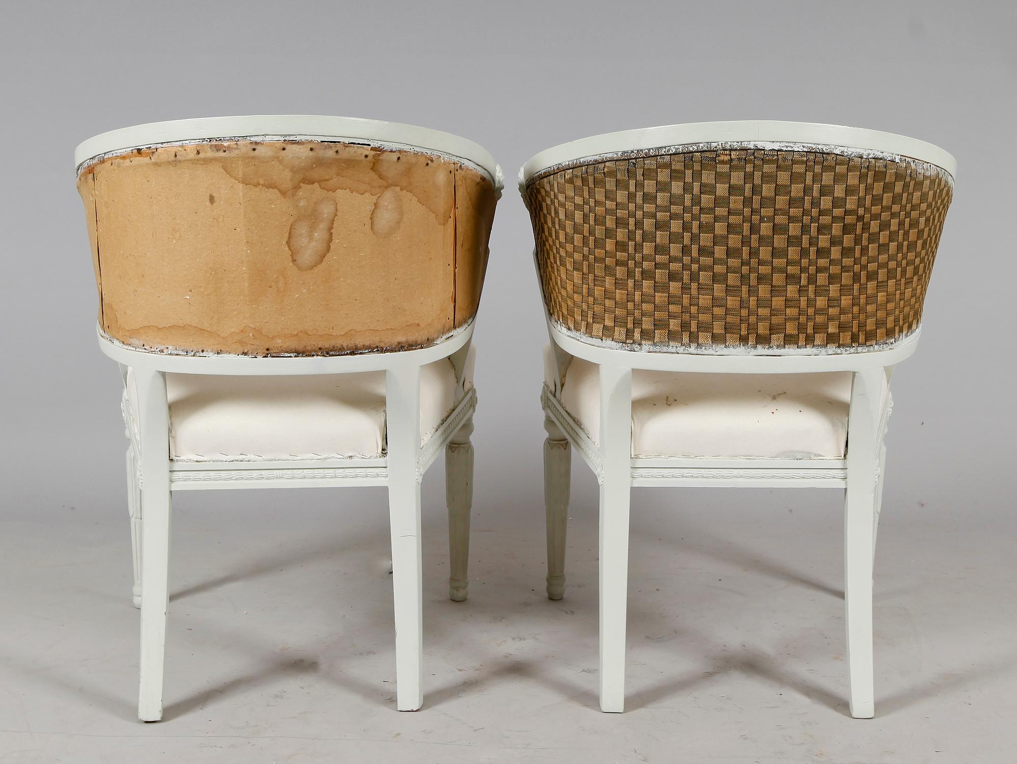 BALJFÅTÖLJER, 1 par, herrgårdstillverkning, empirestil, 1800-/1900-tal.