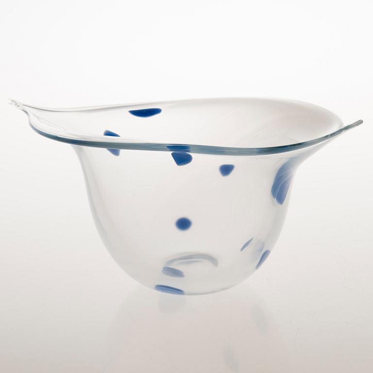 TIINA NORDSTRÖM, konstglas, "Wind hat", signerad Tiina Nordström Iittala 1996.