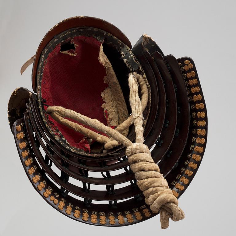 KABUTO, Edo, mei Yamato no Kami Fujiwara Ietsugu, Haruta-school. circa 1620.