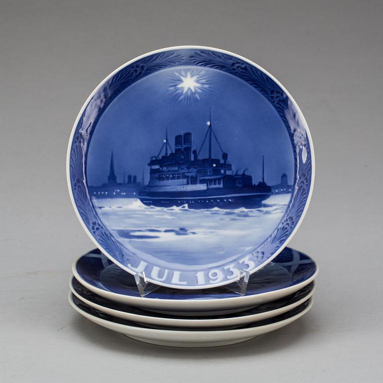 JULTALLRIKAR, 4 st, porslin. Royal Copenhagen 1931, 1933-1934 och 1939.