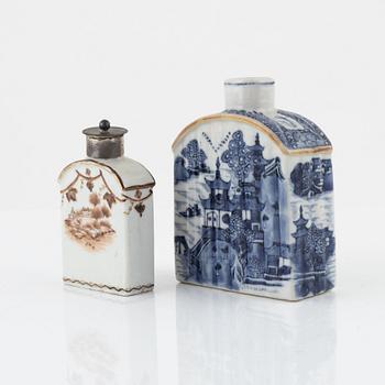 Two porcelain tea caddies, China, Qianlong (1736-95).