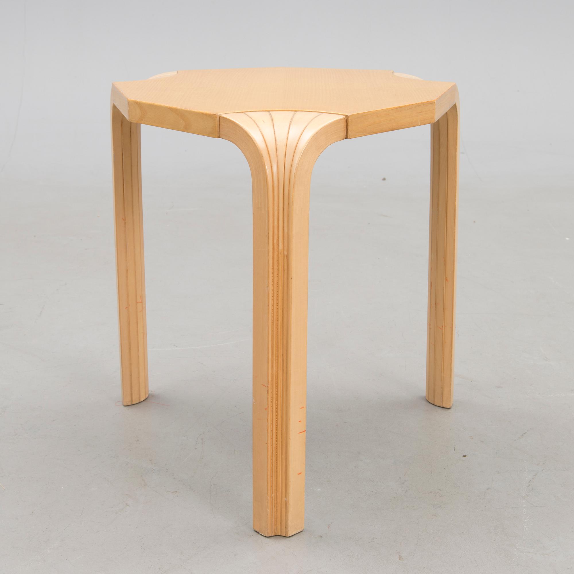 ALVAR AALTO, pall "X602", Artek.