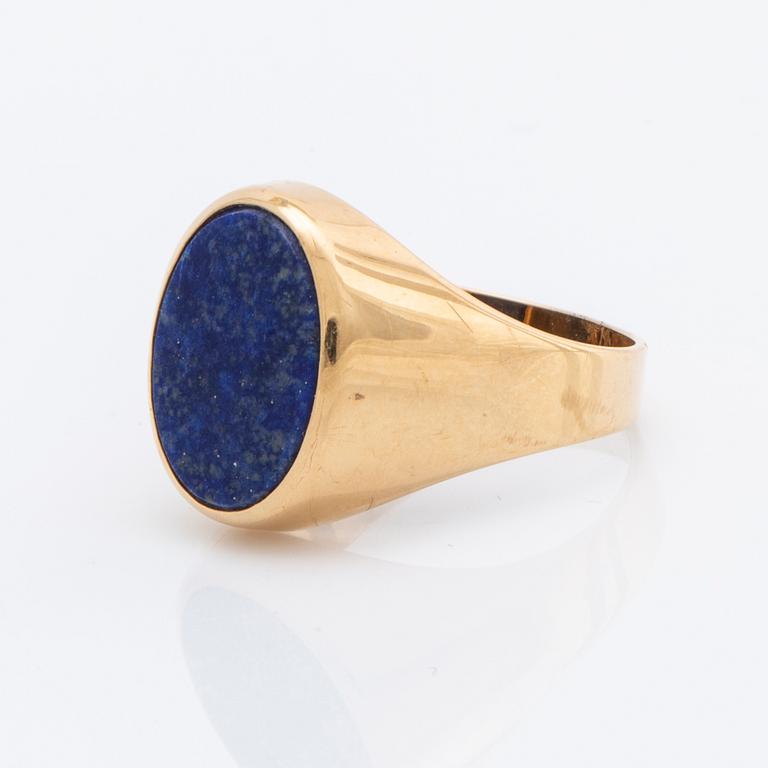 KLACKRING 18K guld m lapis lazuli ca 10 x 12 mm.