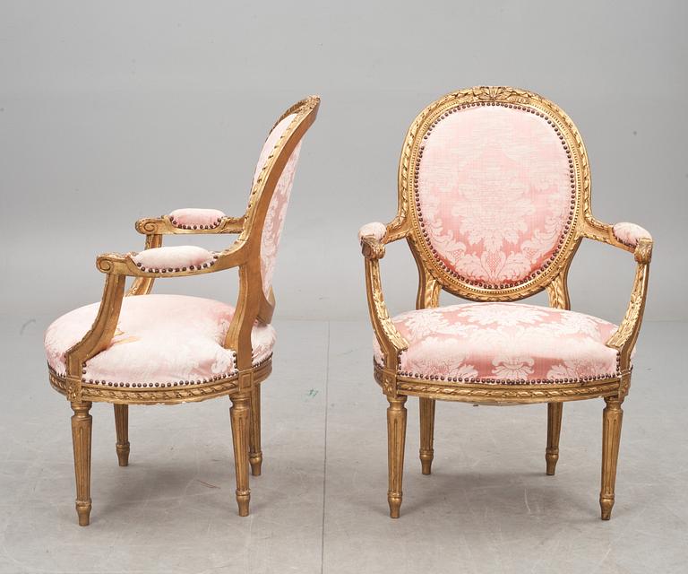 SOFFA och KARMSTOLAR, ett par, Louis XVI-stil, 1900-talets första hälft.