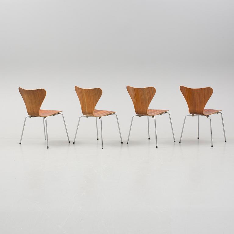 STOLAR, 4 st, "Sjuan", Arne Jacobsen för Fritz Hansen.