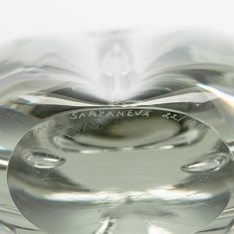 Timo Sarpaneva,  a 'Claritas' glass sculpture signed Timo Sarpaneva 22/1986.