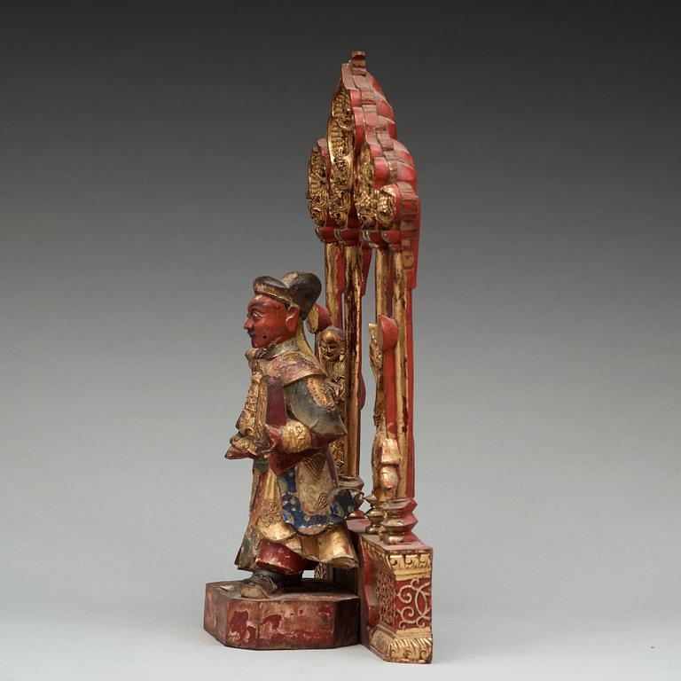 A Chinese sculpture group, Qing dynasty, 19th Century.