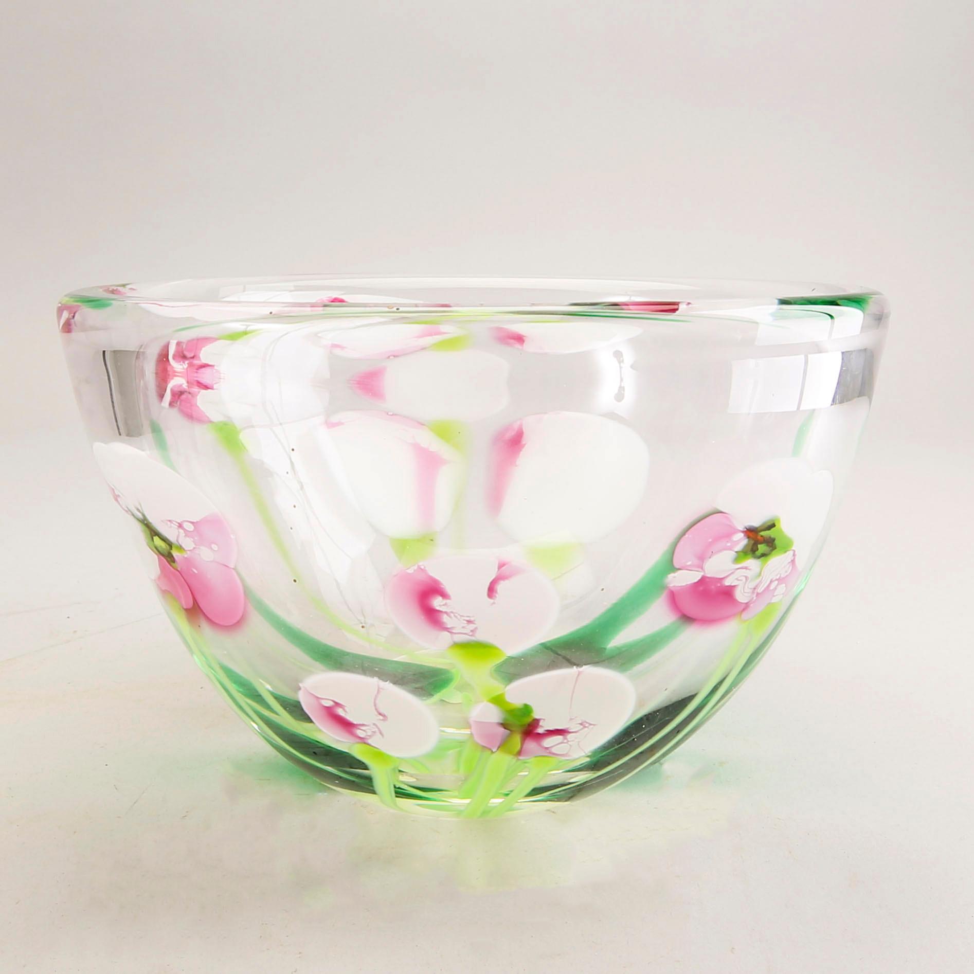 Elna Melusine Jolom, a signed and dated 2014 glass bowl.