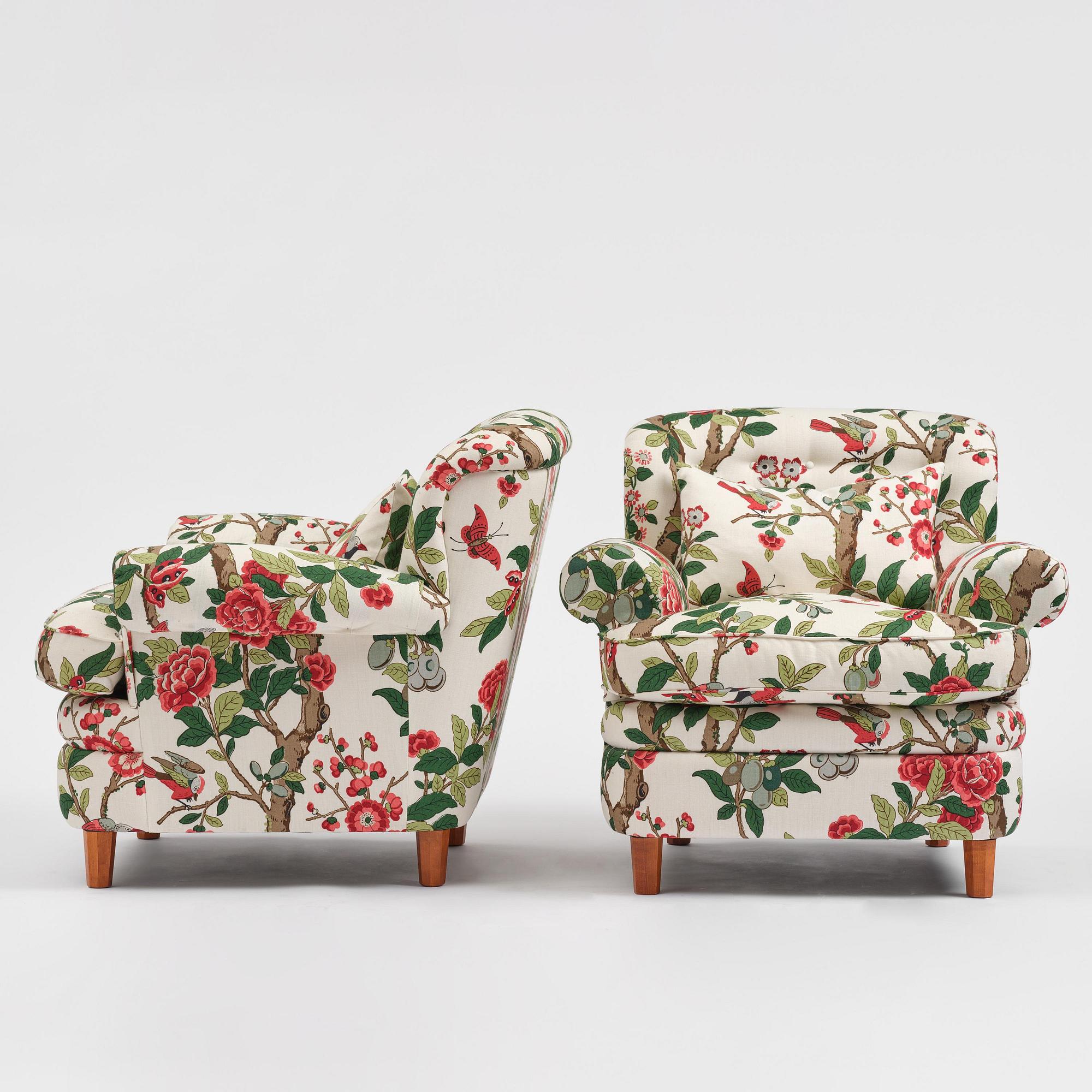 Josef Frank, a pair of armchairs model 336, Firma Svenskt Tenn, 2017.