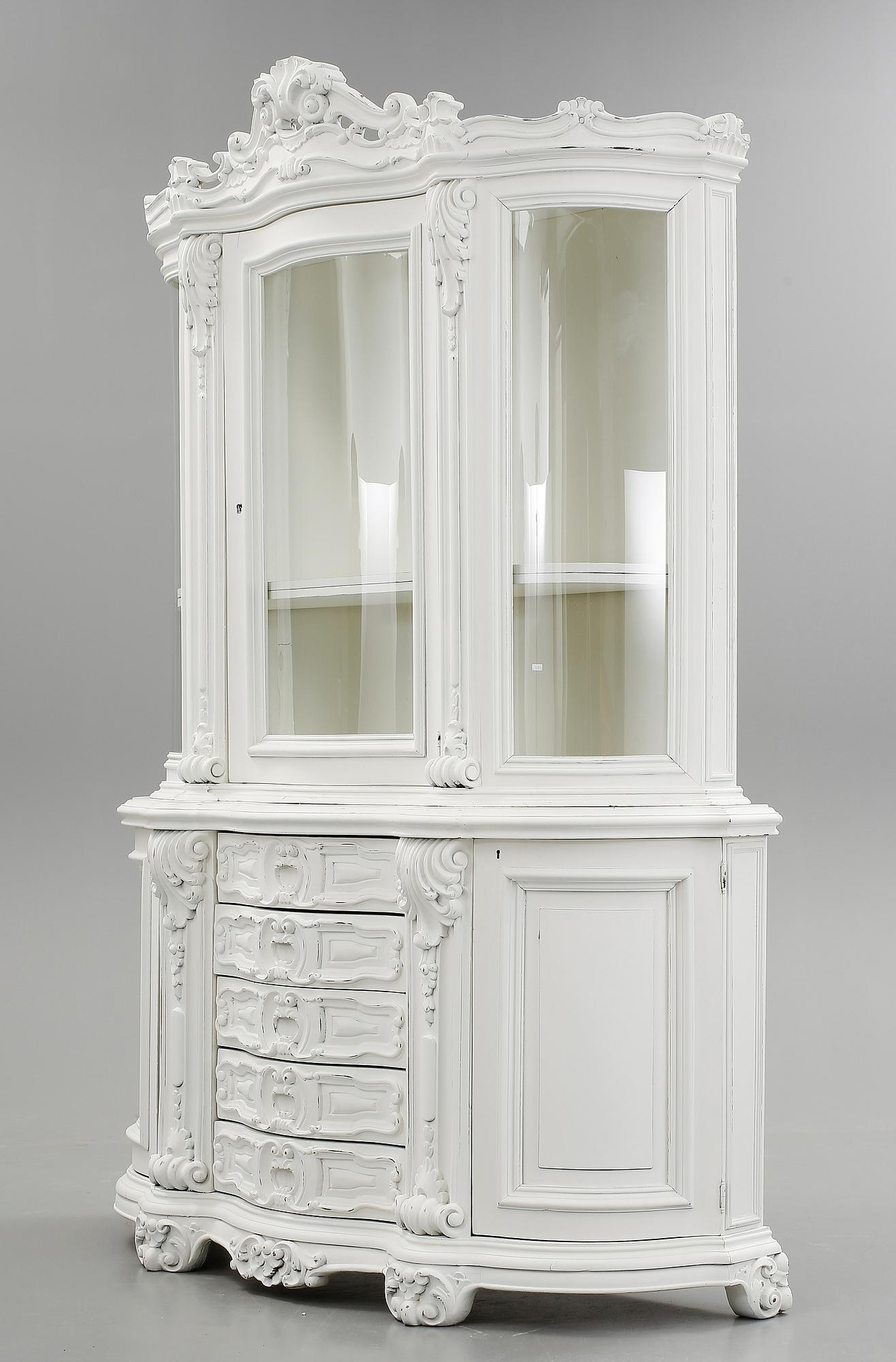 SKÄNK, barockstil, modern tillverkning.