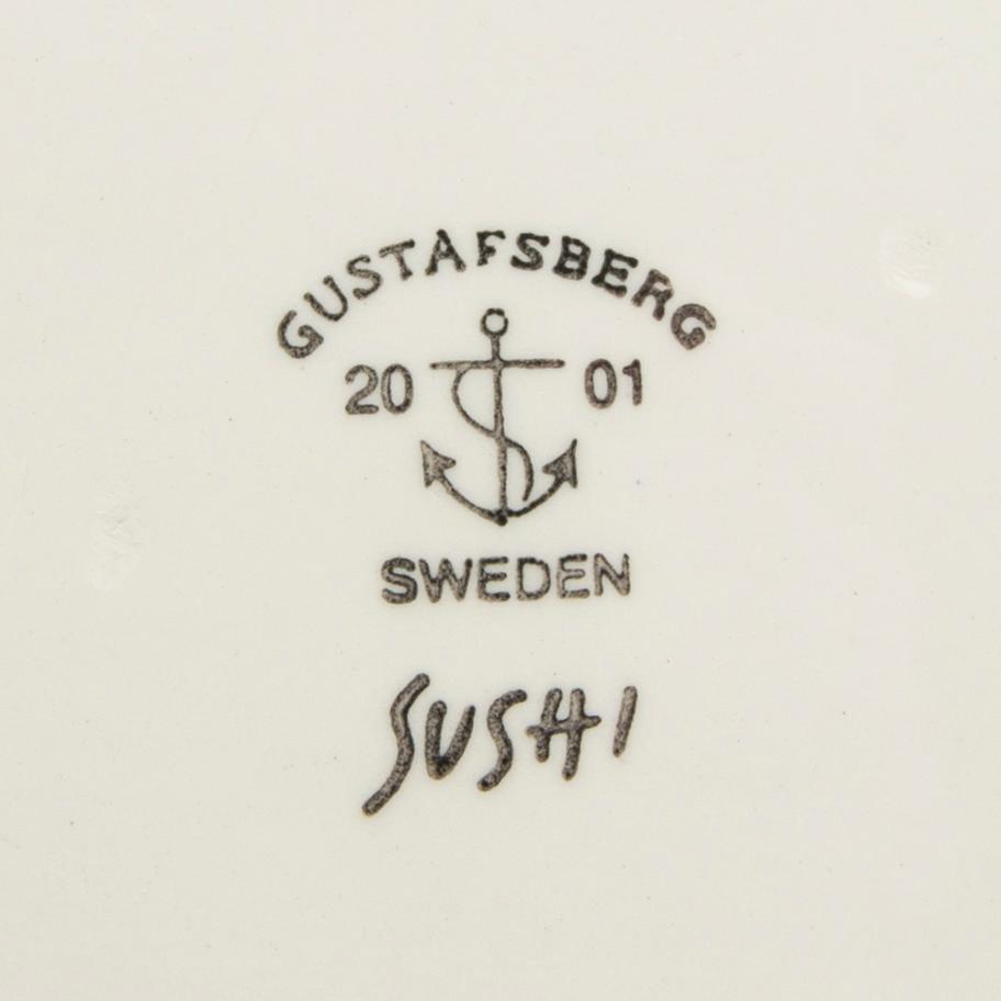 Servis ca 80 dlr Gustavsberg porslin 2000-tal.