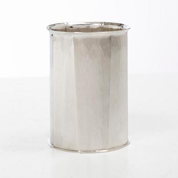 Bengt Liljedahl, a sterling silver vase, Sweden, 2006.