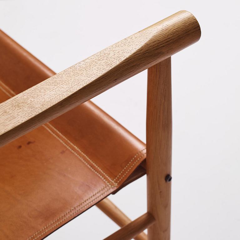 Kai Lyngfeldt-Larsen, a pair of safari chairs model "506", Søborg Møbelfabrik, Denmark, 1960s.