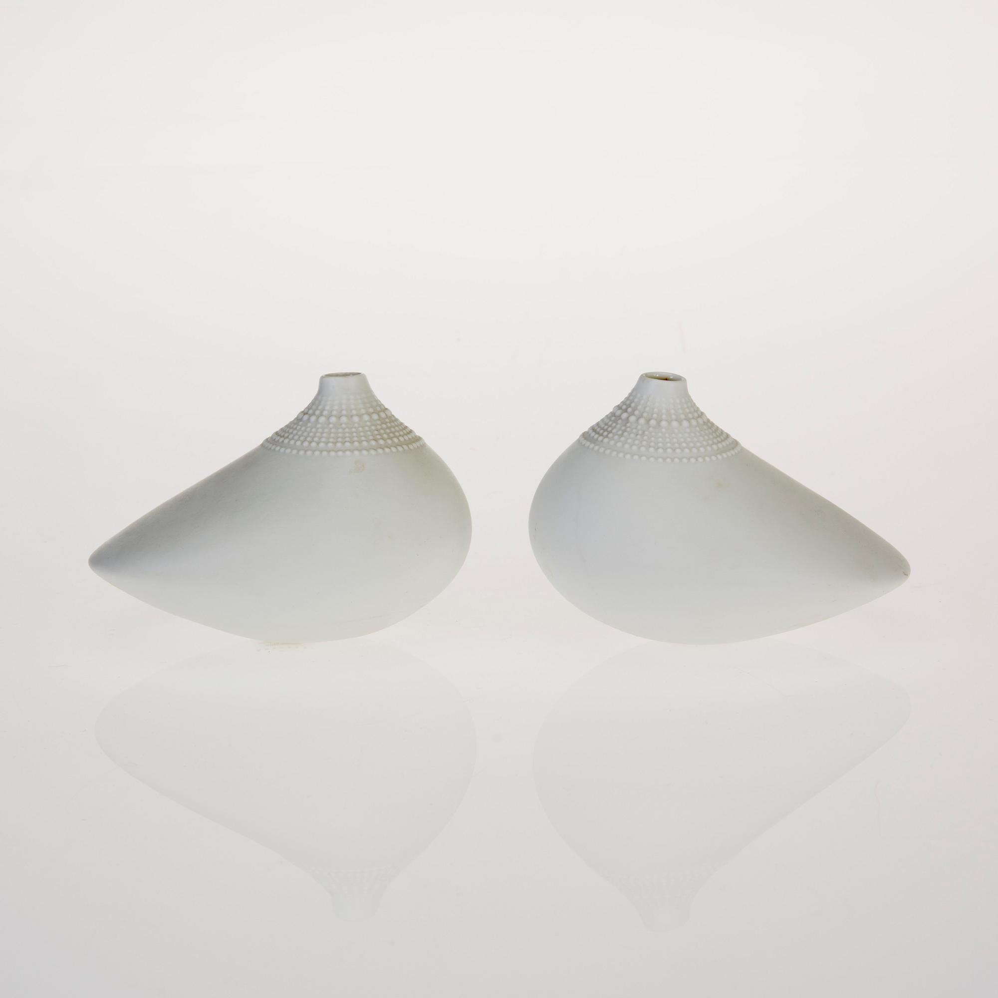 VASER, 2 st, porslin, "Pollo", Tapio Wirkkala, Studio-Linie, Rosenthal.