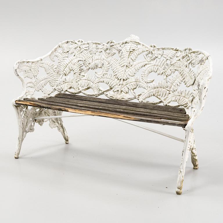 Trädgårdssoffa, Melins Metallgjuteri, Anderstorp, 1900-talets andra hälft.