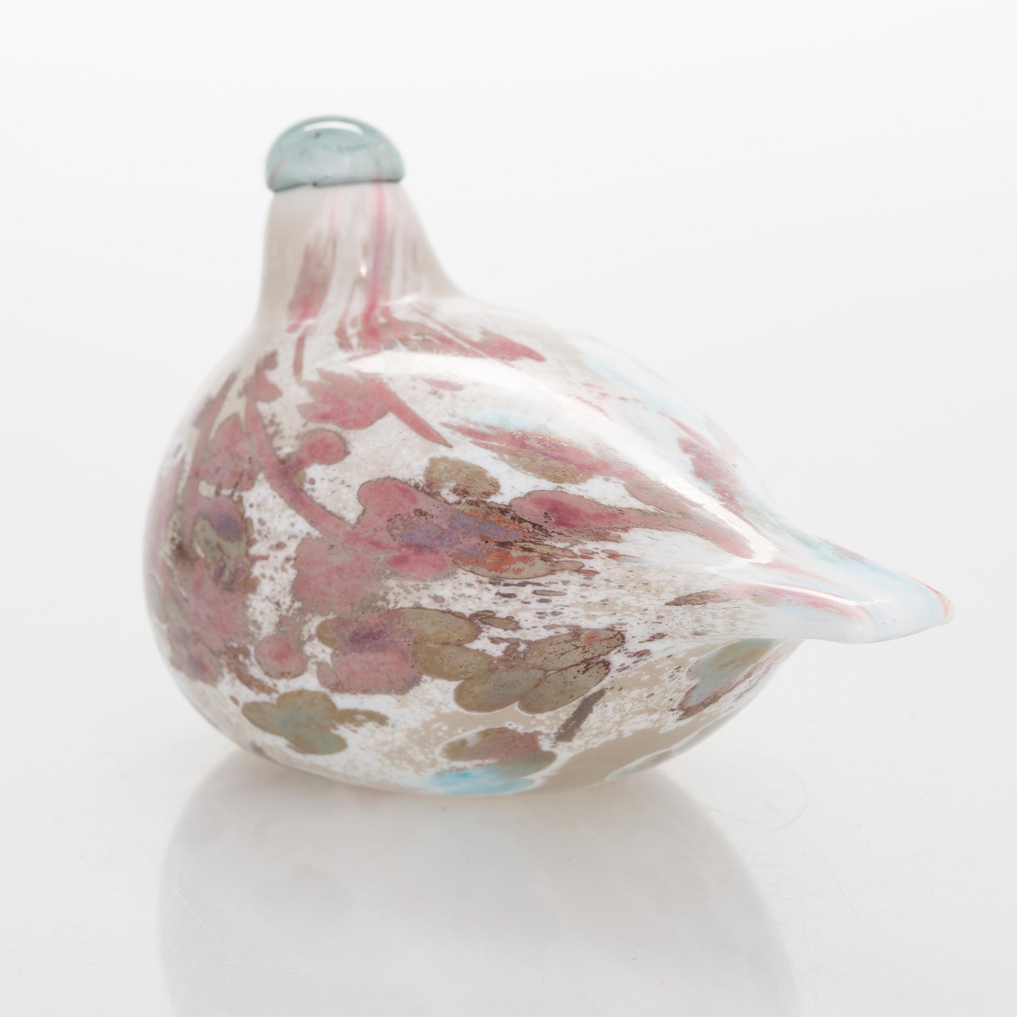 OIVA TOIKKA, An annual glass bird with its egg, year 2008, both signed O. Toikka Nuutajärvi, the egg numbered 474/750.