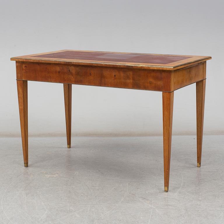 SKRIVBORD, sengustaviansk stil, cirka 1900.
