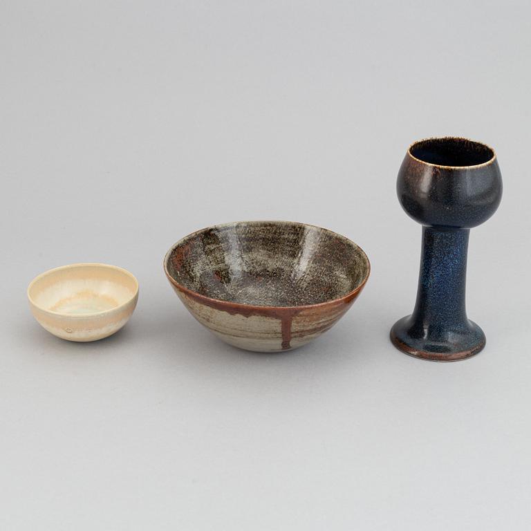 Stig Lindberg, vas och skålar, 2 st, Gustavsbergs studio 1960, 1967 och 1972.