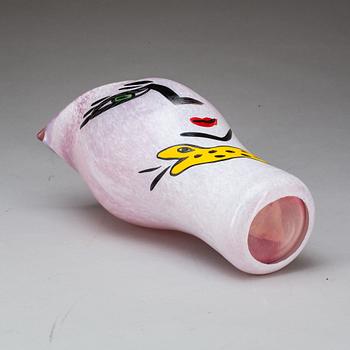 VAS, glas, Ulrica Hydman Vallien, Kosta Boda. 1900-talets andra hälft.