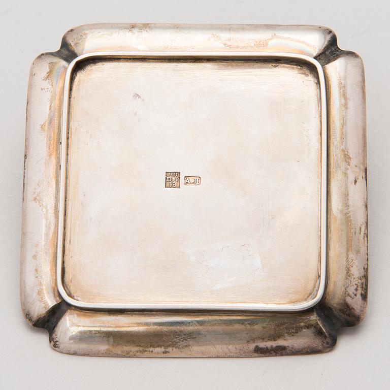 A Russian silver dish, assay mark of Aleksandr Timofeyevich Shevyakov, Saint Petersburg 1892.