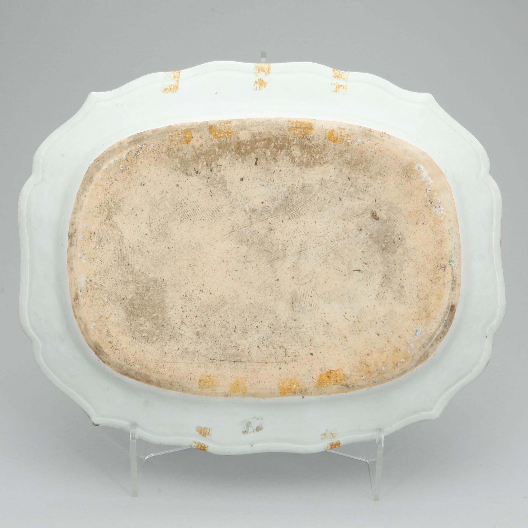 STEKFAT, porslin, Kina, Qianlong, (1736-1795).
