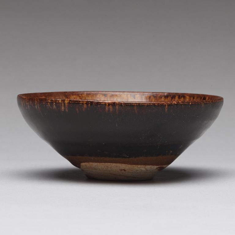 A brown hares fure bowl, presumably Song dynasty (960-1279).