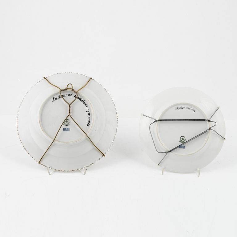 Royal Copenhagen, tallrik, "Flora Danica" samt assiett, 1953-54.