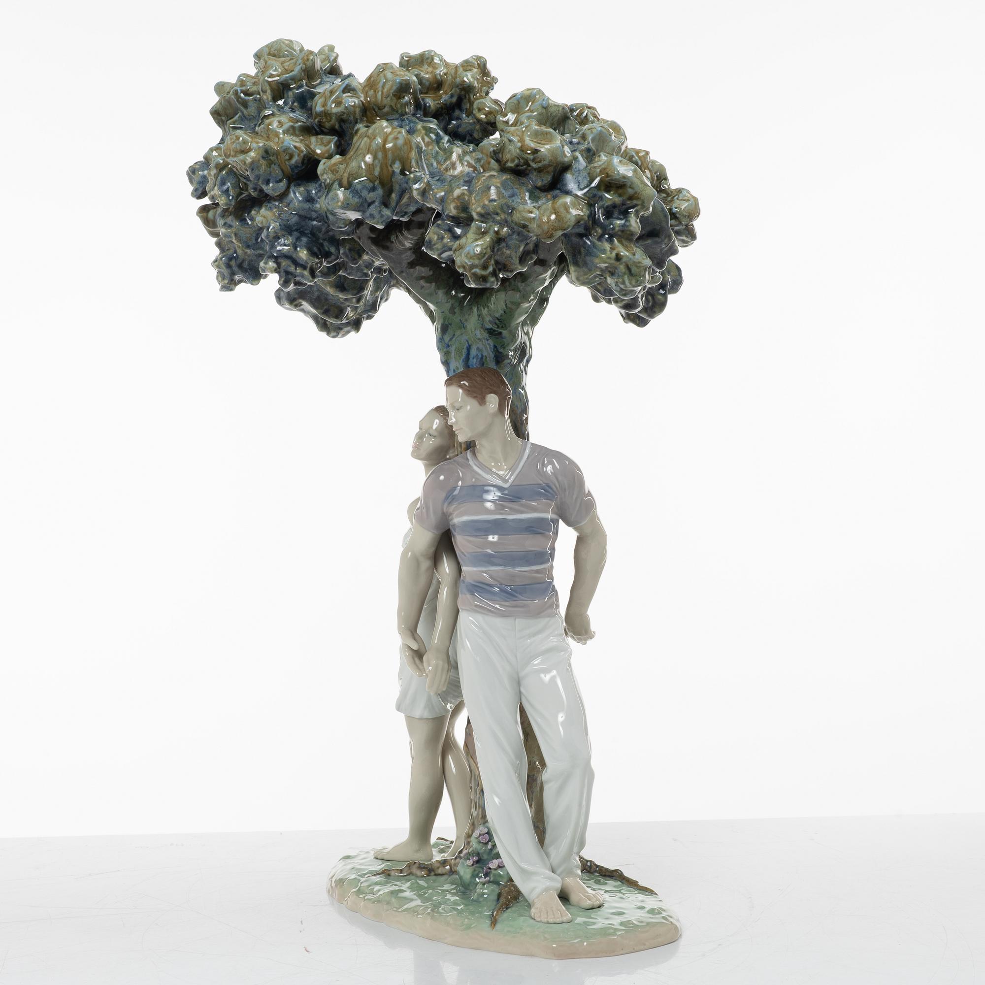 Ernest Massuet, figurine, "The Tree of Love", Lladró, Spain.