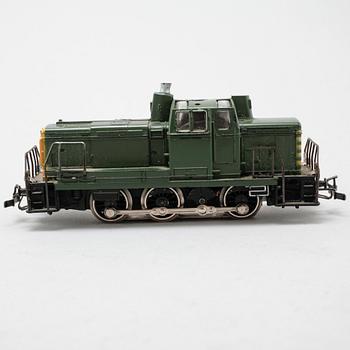 PARTI MODELLTÅG, 29 delar, huvudsakligen Märklin, Tyskland, 1900-talets andra hälft.