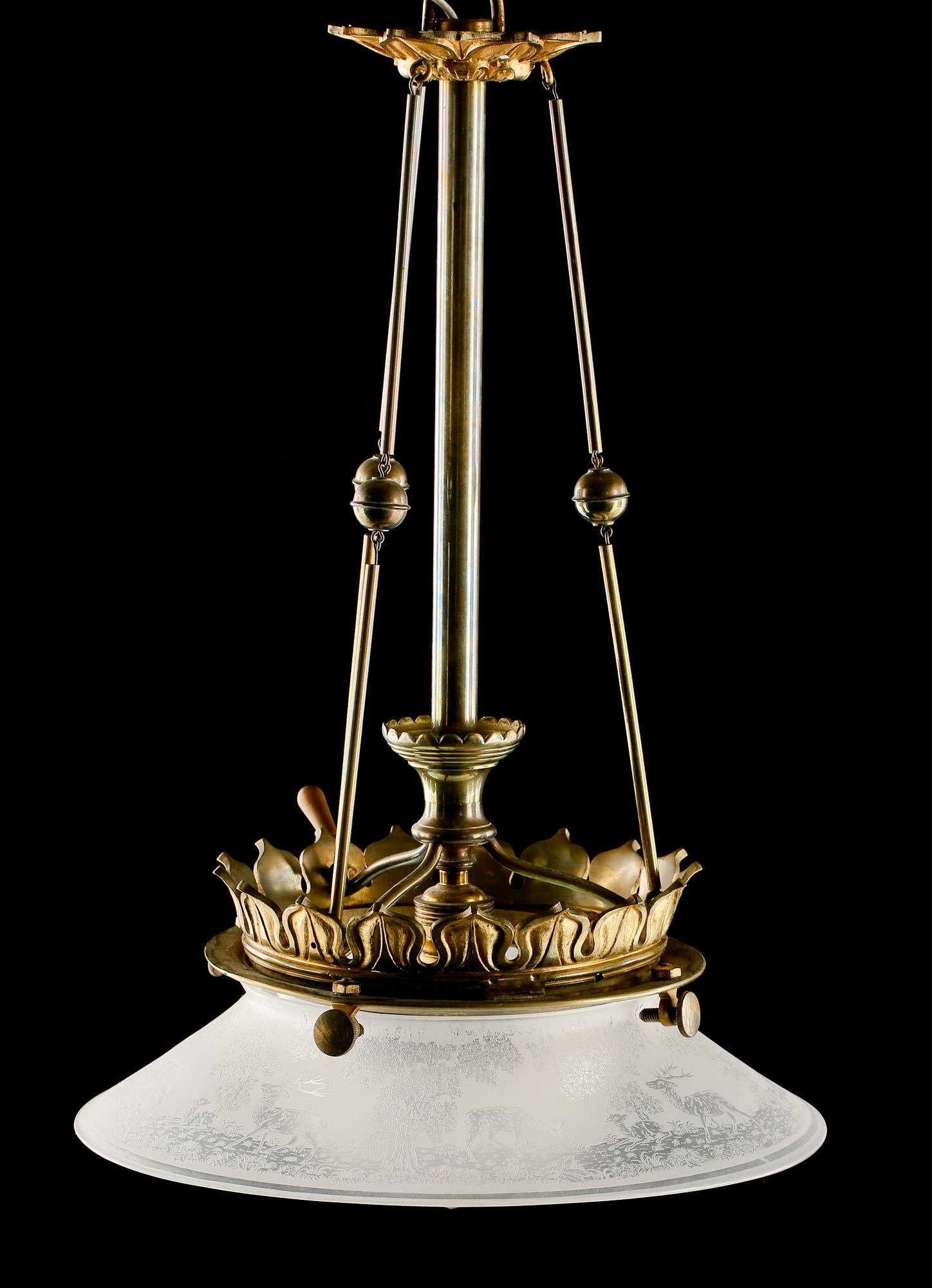 TAKLAMPA, 1900-talets början. Höjd ca 59 cm.