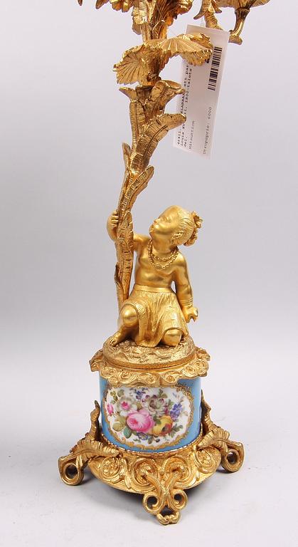 KANDELABRAR, ett par, Louis XV-stil, 1800-talets andra del.