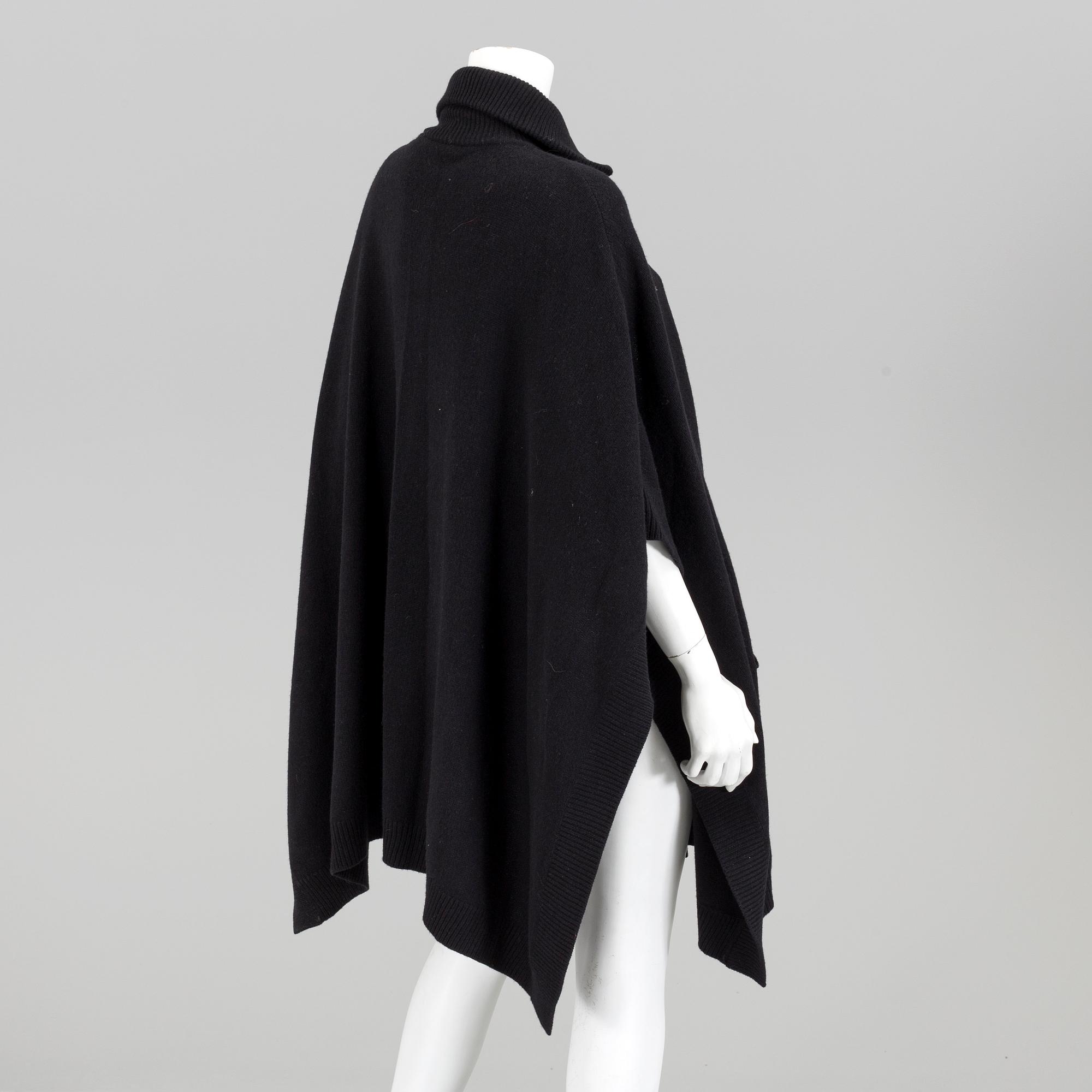 PONCHO, Ralph Lauren, size M/L.