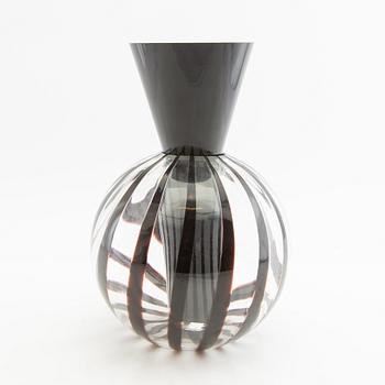 A vase, two pieces, late 20th century.