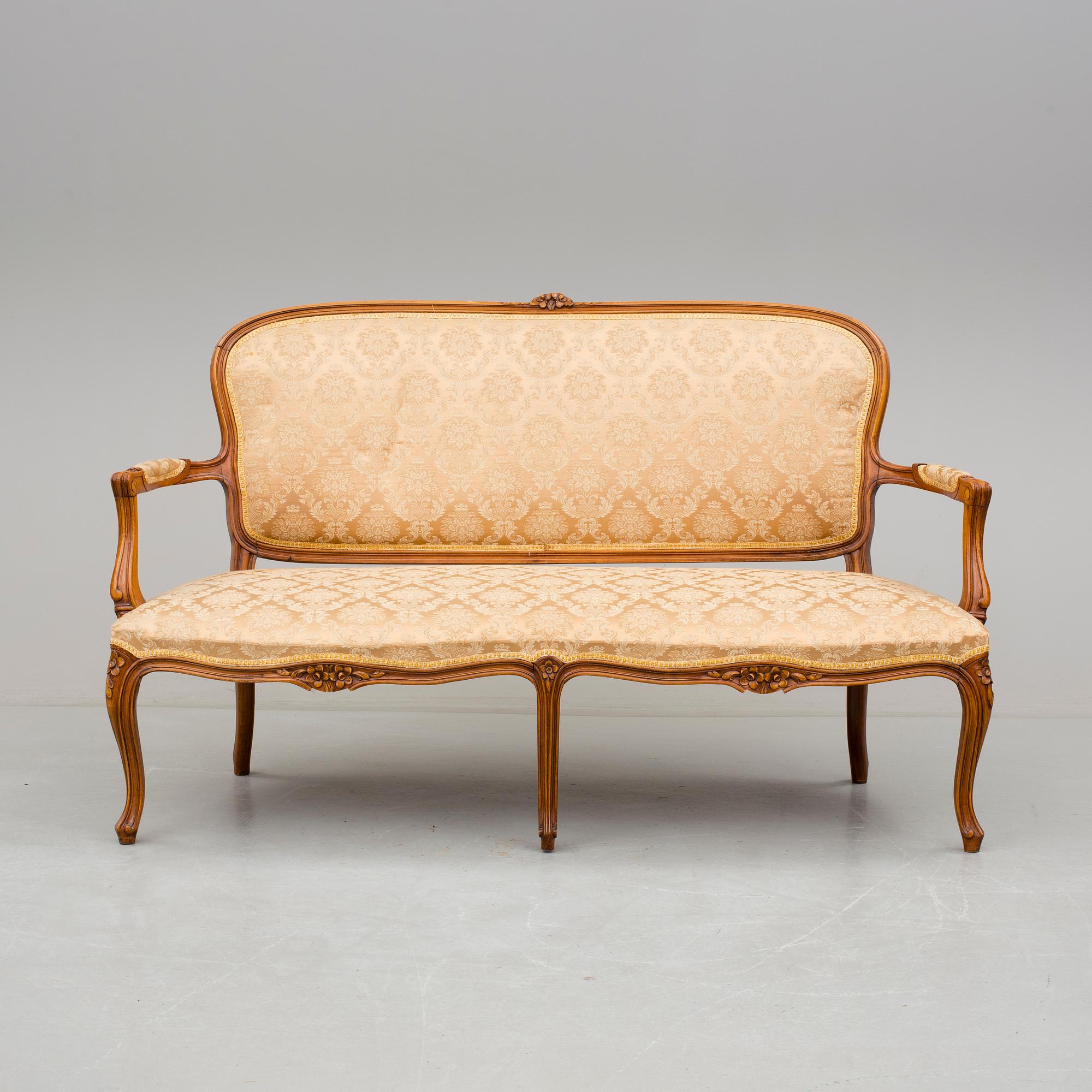 SOFFA, rokokostil, 1900-talets första hälft.