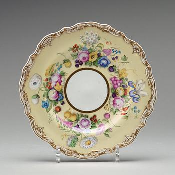 A set of six Russian dessert dishes, Imperial Porcelain manufactory, St Petersburg, Czar Nicholas I (1825-1855).