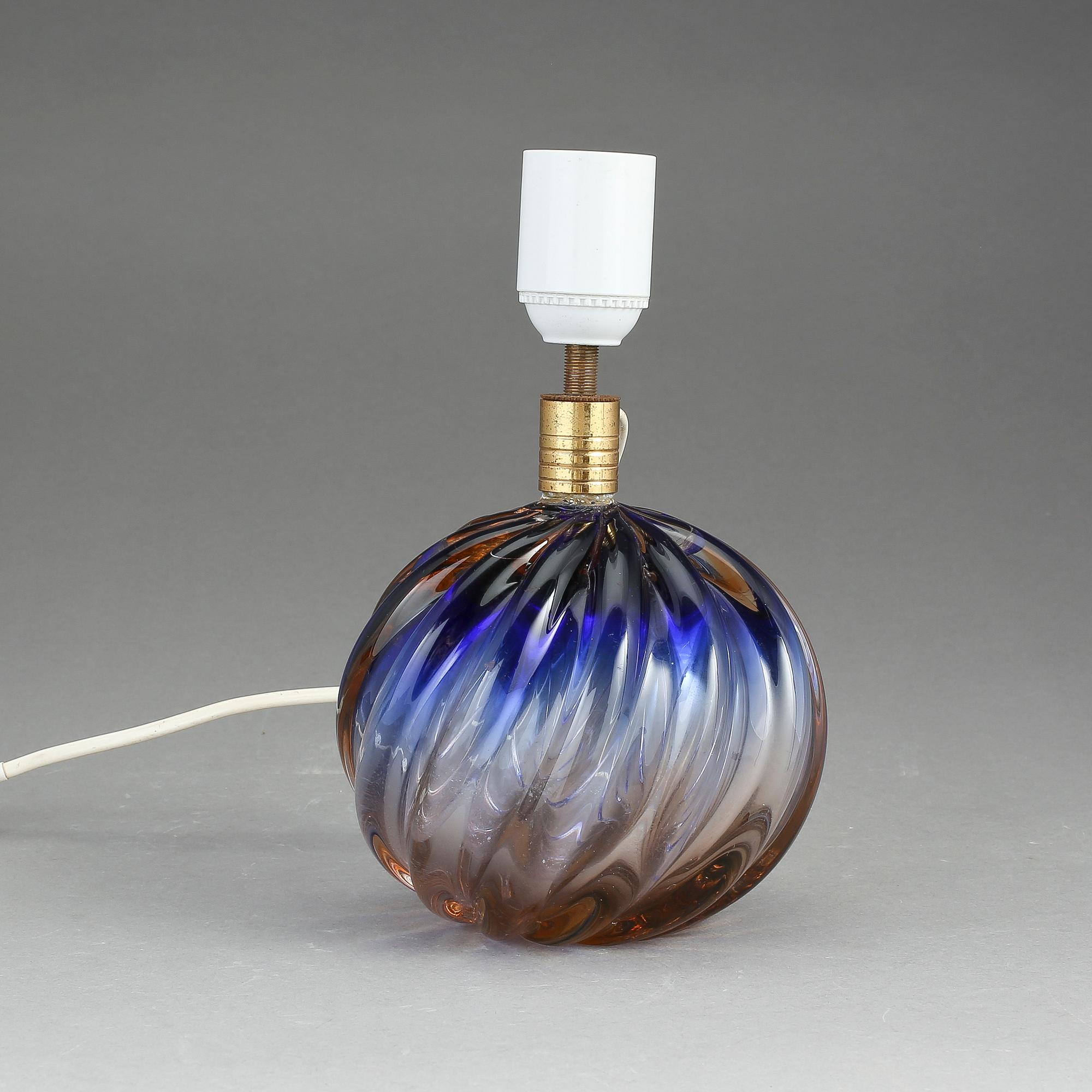 BORDSLAMPA, glas, Murano, 1900-talets andra hälft.