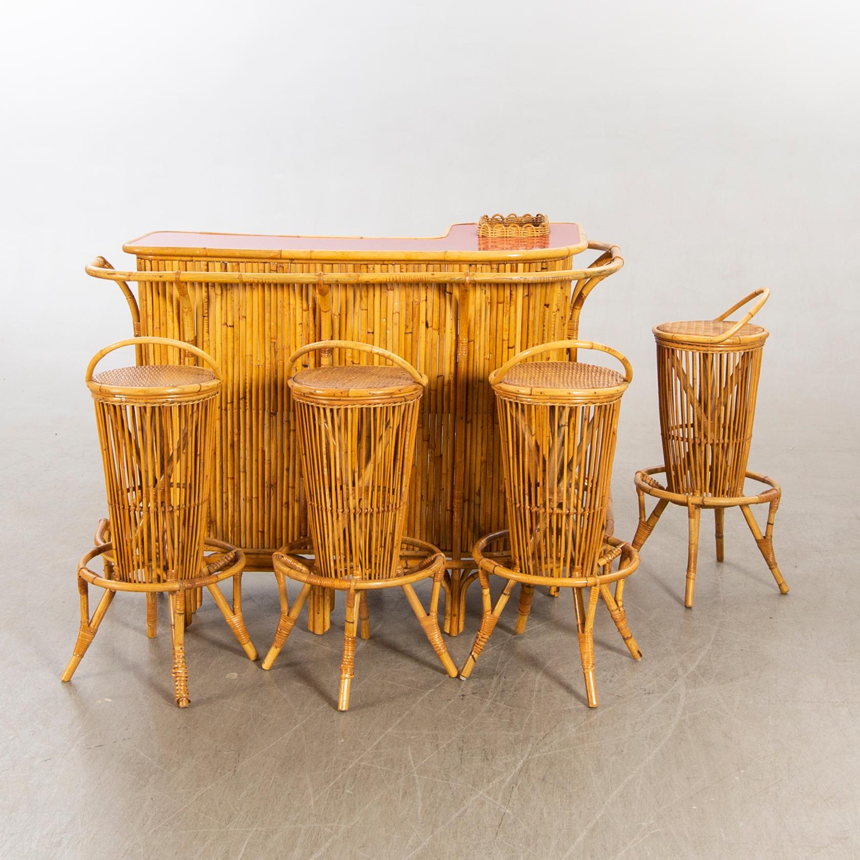 P.C Bonacina, Italien, Bar counter, 4 stools / bar stools, Bamboo, 1950s.