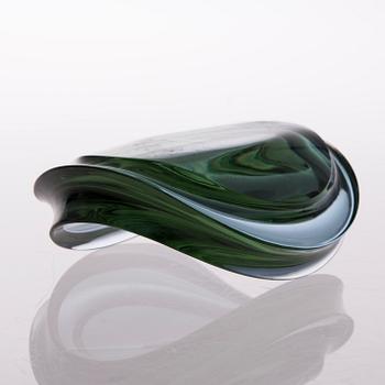 A glass sculpture, signed Aimo Okkolin Riihimäen Lasi Oy.