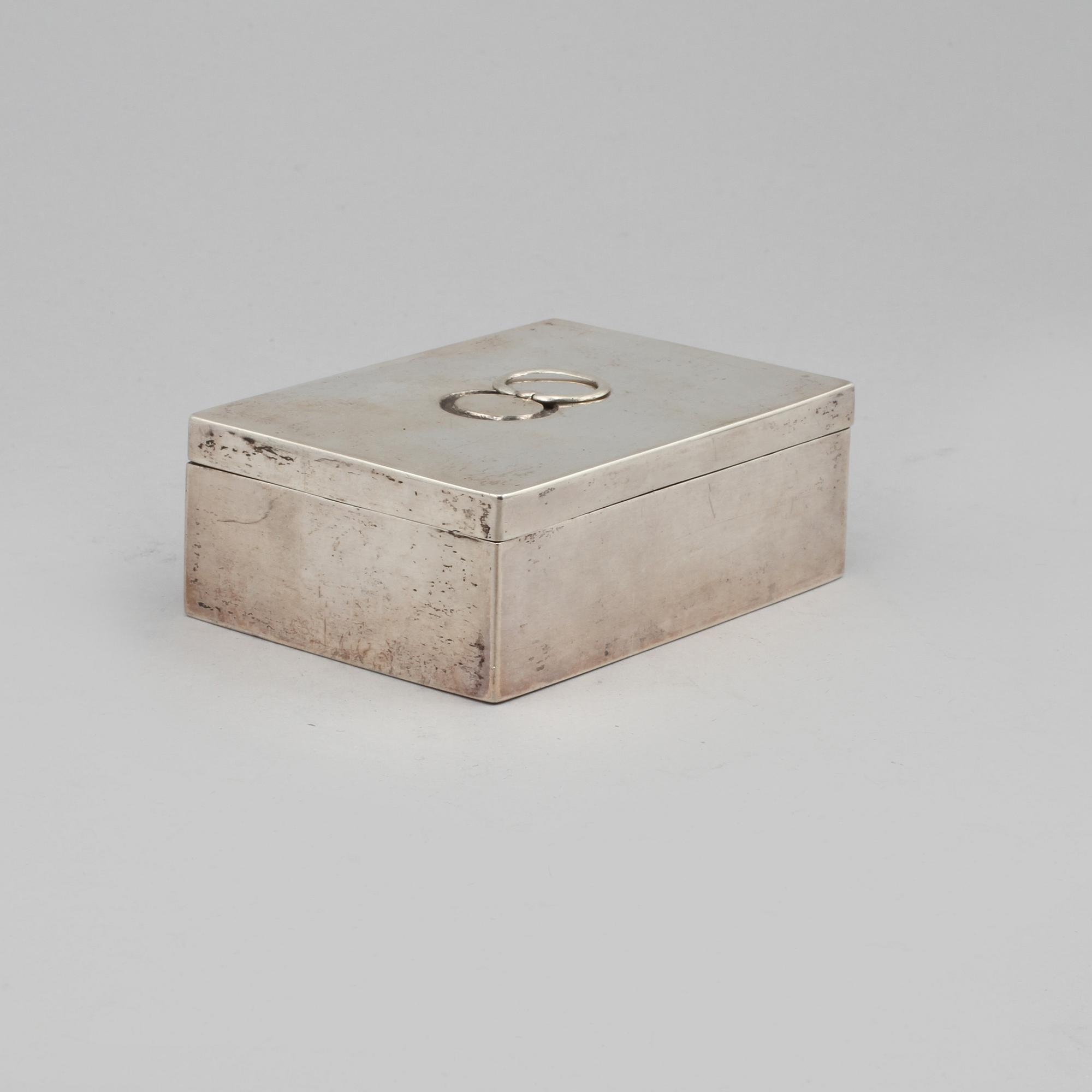 DOSA, silver, Laurentius Ericson, Uddevalla, 1814, vikt 230 gram.